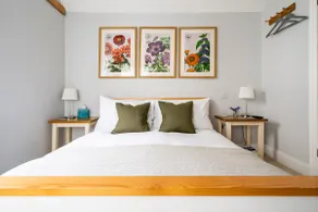 Cosy, self contained en-suite room for 2! - Image 2