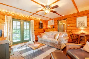 Happy Cabin - Image 3