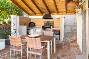 El Chorro Shelter - Image 4