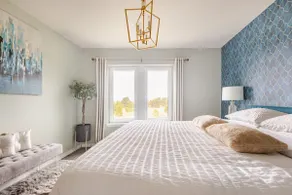 Stylish Oceanfront Escape 2 Master Suites King Bed - Image 5