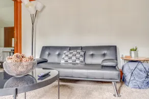 Cozy upper apartment -close to MAC-no cleaning fee - Image 2