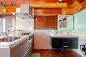 A private home on a hill with an outdoor jacuzzi - Image 4