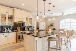 Farmhouse w/pool close to springs & horse shows - Image 3