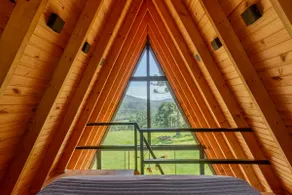 Snow Refuge! Sleeping Giant's Cabin! - Image 3