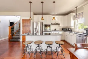 Classy Harbor House-sleeps 14-walk to beach, shops - Image 4
