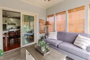 Classy Harbor House-sleeps 14-walk to beach, shops - Image 3