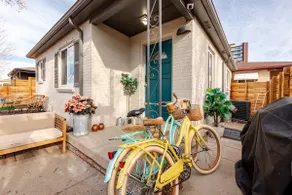 Boho Cozy House with bikes, 2 blocks to Sloans Lake! - Image 3