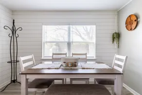 Seguin Farmhouse - 3 Bedroom 2 Full Bath, Sleeps 8 - Image 4