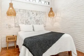 Cozy studio with a private patio - Image 2