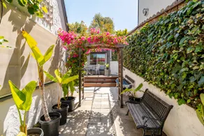 Berkeley Hills Bay cottage w/ loft work space - Image 3