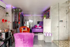 Spa de la Lune - Private love room suite with terrace and view - Air Conditioned- Double jacuzzi - Sauna - King size bed - Free WIFI - Free parking - Free breakfast - Close to CDG airport and to the North of Paris - Image 3