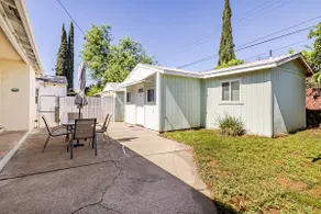 4BR East Sac Stay Near UC Davis Med + Parking - Image 2