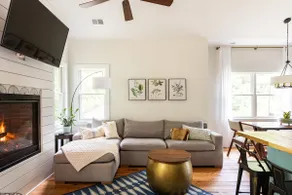Cozy 2 BR guest house w/ balcony by Watauga River - Image 5