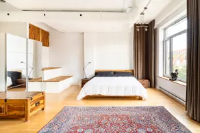 Mile End - Huge Bright & Modern Loft Suite - King Bed - Image 5