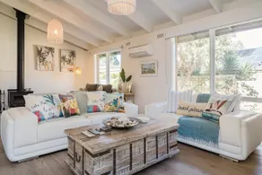 Mornington Peninsula Getaway-Somers Beach House - Image 2