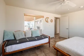 Creosote House with Private Marble Hot Springs - Image 2