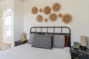 Brand New Remodeled Pierpont Surf Cottage Footsteps to Ocean Ventura - Image 3