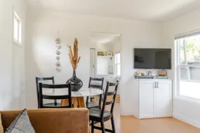 Brand New Remodeled Pierpont Surf Cottage Footsteps to Ocean Ventura - Image 4