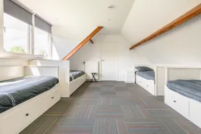 Beautiful spacious guesthouse - Image 3