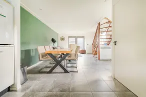 Beautiful spacious guesthouse - Image 2