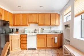 Stylish Santa Monica Oasis | Steps to Beach & Pier - Image 3