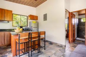 Tropical house with pool and close to the beach - Image 3
