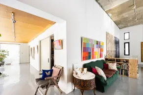 Live Like the Artist-Lemon House by Kunio Kudo - Image 3