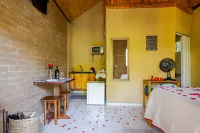 Chalet 1 Cantuária with a fireplace in the middle of nature - Image 2