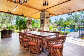 Country house with a swimming pool, terrace, and green areas - Image 4