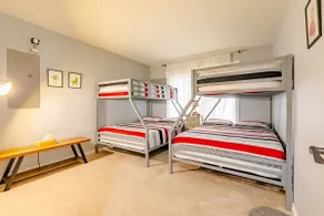 POCONO ESCAPE★High Speed Wifi★Community Pool★Lake - Image 3