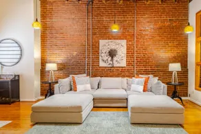 2-bedroom penthouse with rooftop deck and garage - Image 3