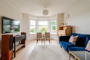Central Chelmsford Apartment with Garden - Image 2