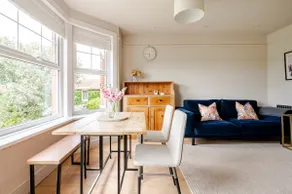 Central Chelmsford Apartment with Garden - Image 3