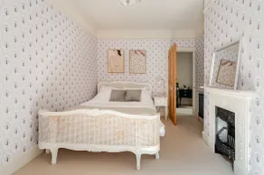 Central Chelmsford Apartment with Garden - Image 4