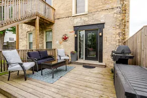 The Heritage Suite on the Square! - Image 4