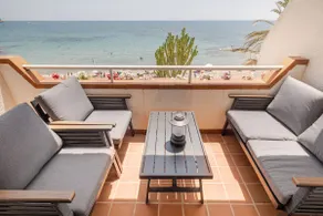 Terraced house by the beach - Image 3