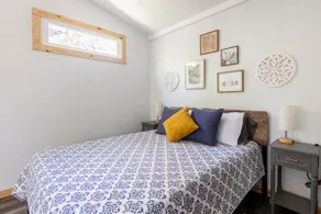 Cedar Shack - cozy getaway minutes from Wimberley - Image 3