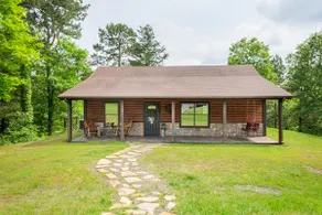 Romantic Secluded Retreat - 30 min from Broken Bow - Image 2