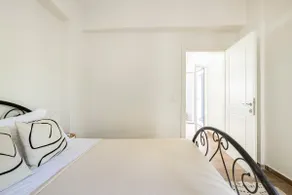 Lavraki Apt. — central, garden, walk to the sea - Image 5