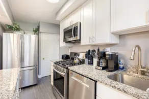 A Home Away From Home In Alexandria!! - Image 5