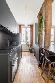 Historic apartment in the heart of the city, chic and cozy - Image 5