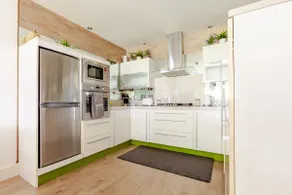 Stunning apartment set in woodland near the coast - Image 4