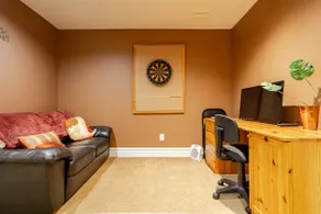 Bright & spacious private basement suite - Image 5
