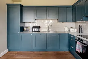 Luxury Georgian 2 Bedroom Apartment in Belfast - Image 2