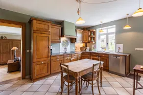 Country house, open fire and large terrace - Image 4