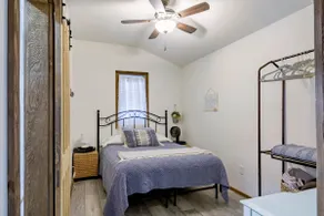 The Coziest Cottage - Image 5