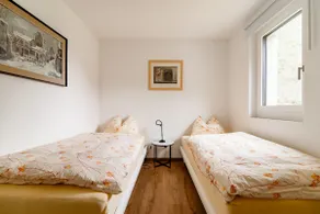 Accommodation with river view - Image 4