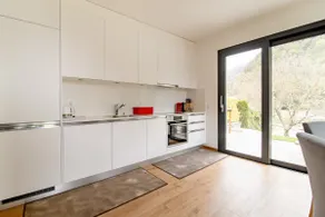 Accommodation with river view - Image 5