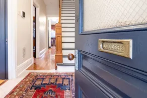 Spacious Victorian home in Pittsburgh - Image 2