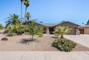 Beautiful 4 BR, stunning Pool- Close to Spring Training & State Farm Stadium - Image 5